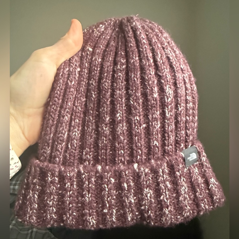 The North Face purple toque like new Unisex